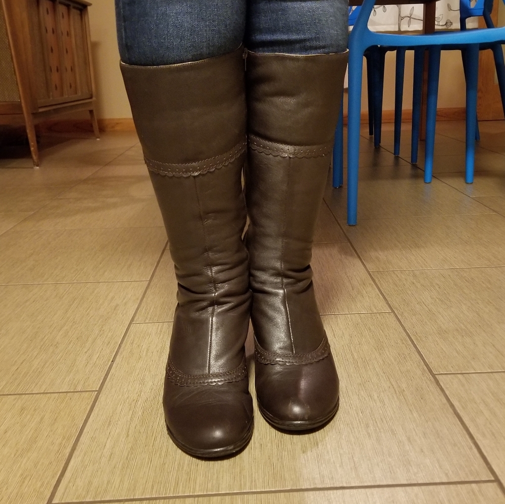 **SOLD** Sofft Tall Leather Zip Boots - Brown - Picture 5 of 8